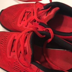 Nike Flex 2016 red sneakers size 3.